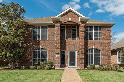 Photo of 8809 Greenwood Trail, Rowlett, TX 75088 (MLS # 21183194)