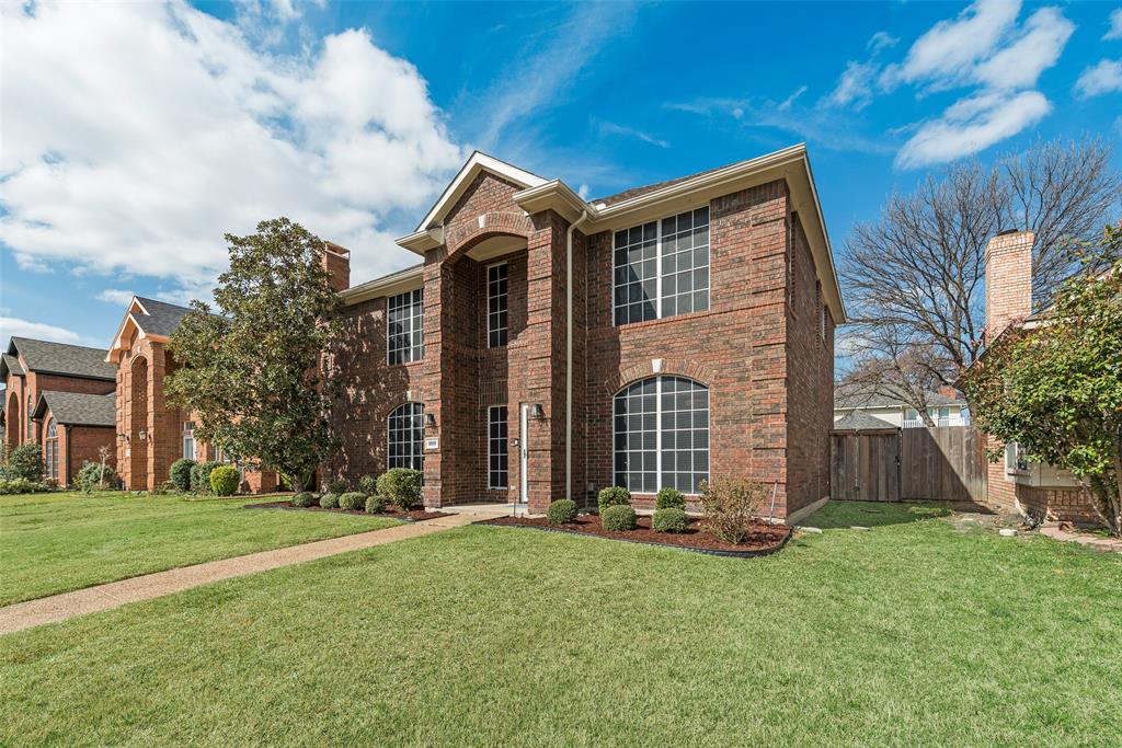 8809 Greenwood Trail