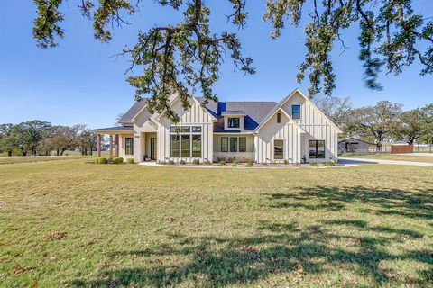 2001 Pinetree Post Weatherford TX 76087