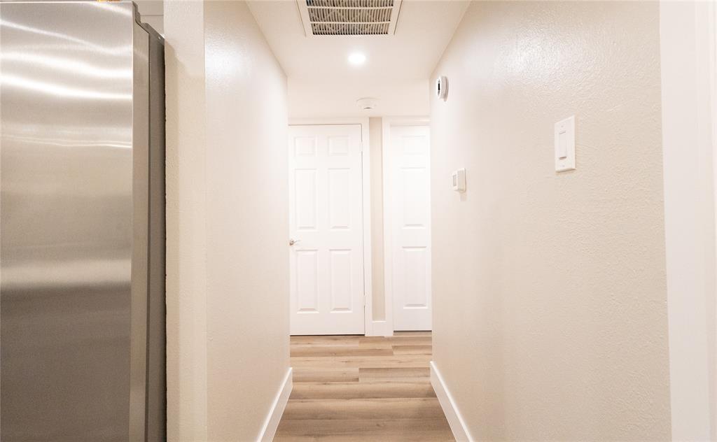 Cambridge Condo Ph 01 03 - Residential