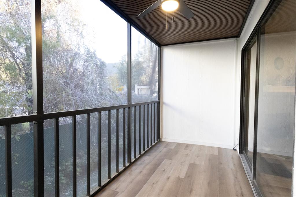 Cambridge Condo Ph 01 03 - Residential