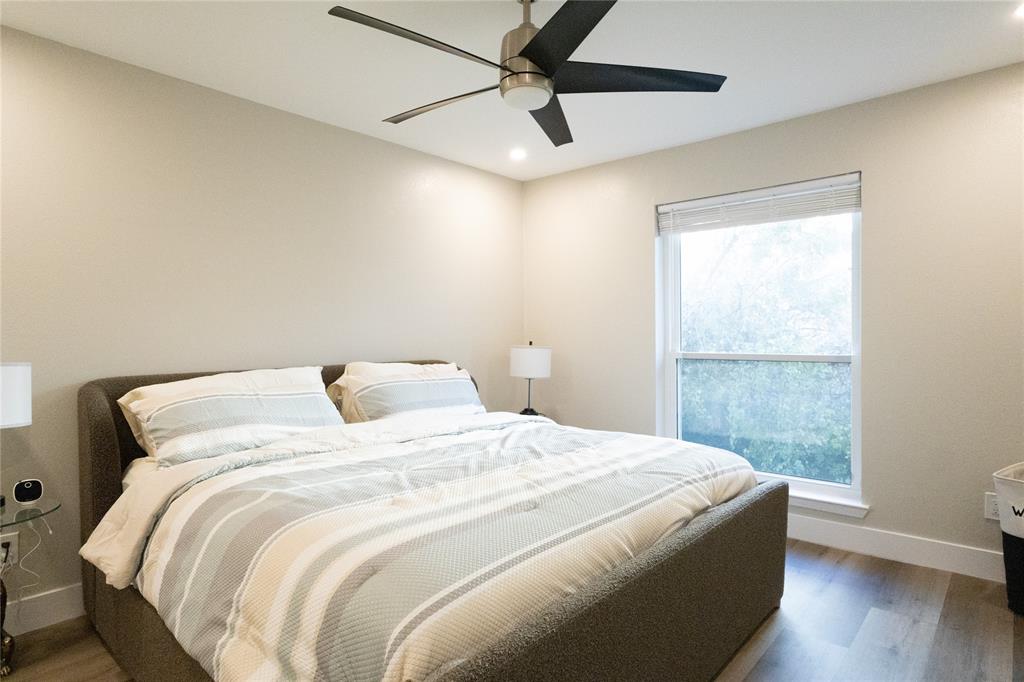 Cambridge Condo Ph 01 03 - Residential