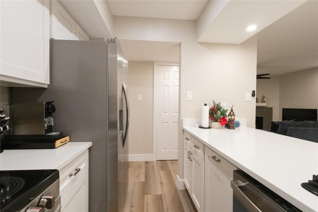 Cambridge Condo Ph 01 03 - Residential