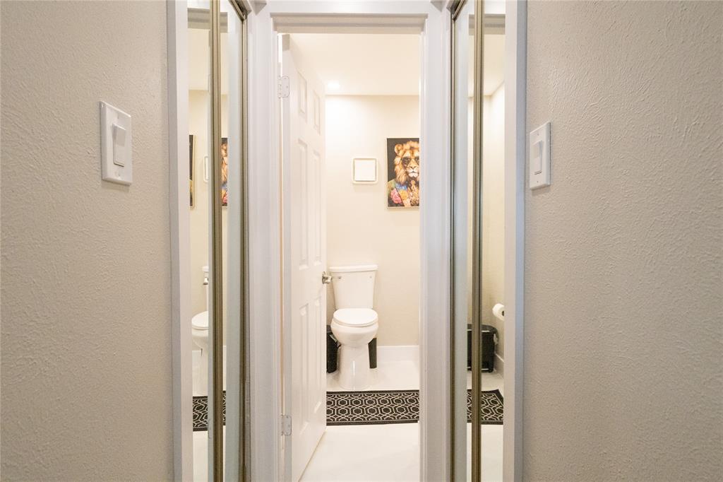 Cambridge Condo Ph 01 03 - Residential