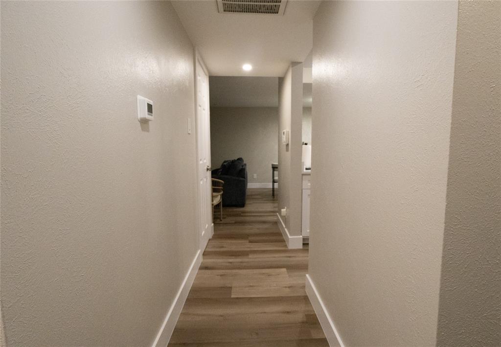 Cambridge Condo Ph 01 03 - Residential