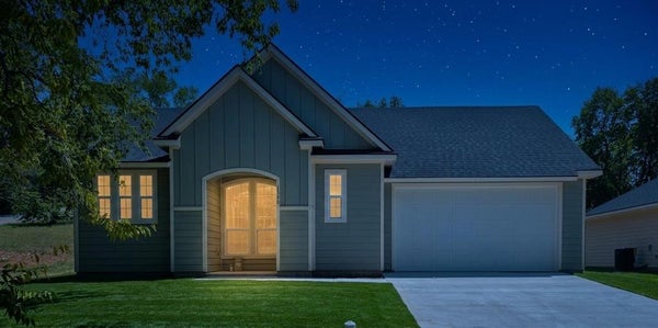 1300 S CHANDLER AVE, DENISON, TX 75020 - Image c0cb9f92a3e556c596b360f834ef6c2d/3648607637