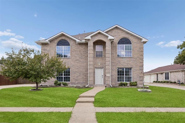 304 HOLLY CT, MURPHY, TX 75094 - Image c0cca66fe1599b26fe93a48155c8a0c6/329498674