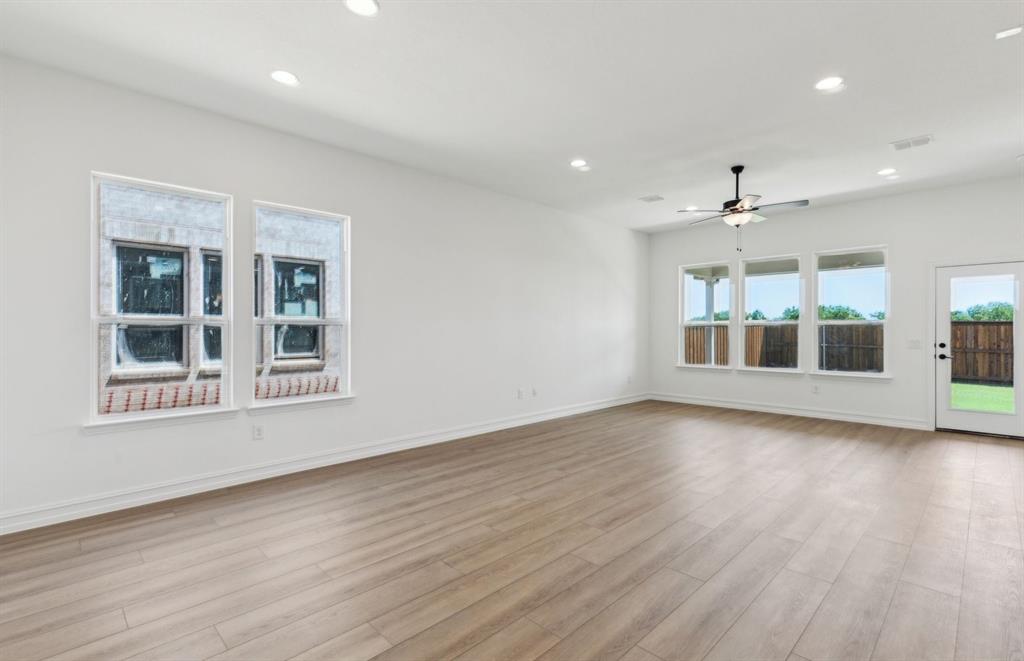 3016 Landmark Drive