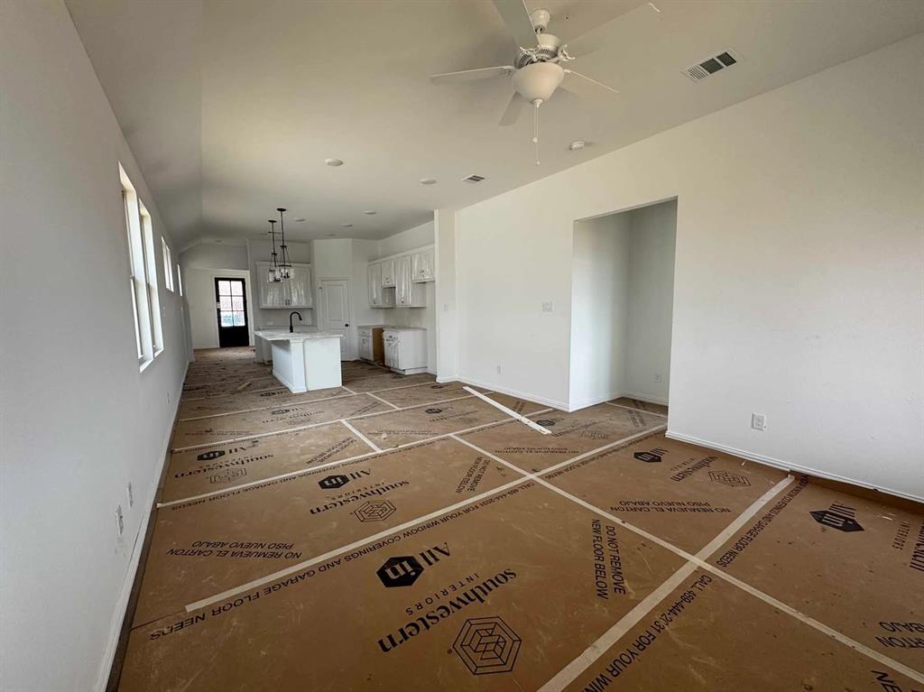 2505 Flaxfield