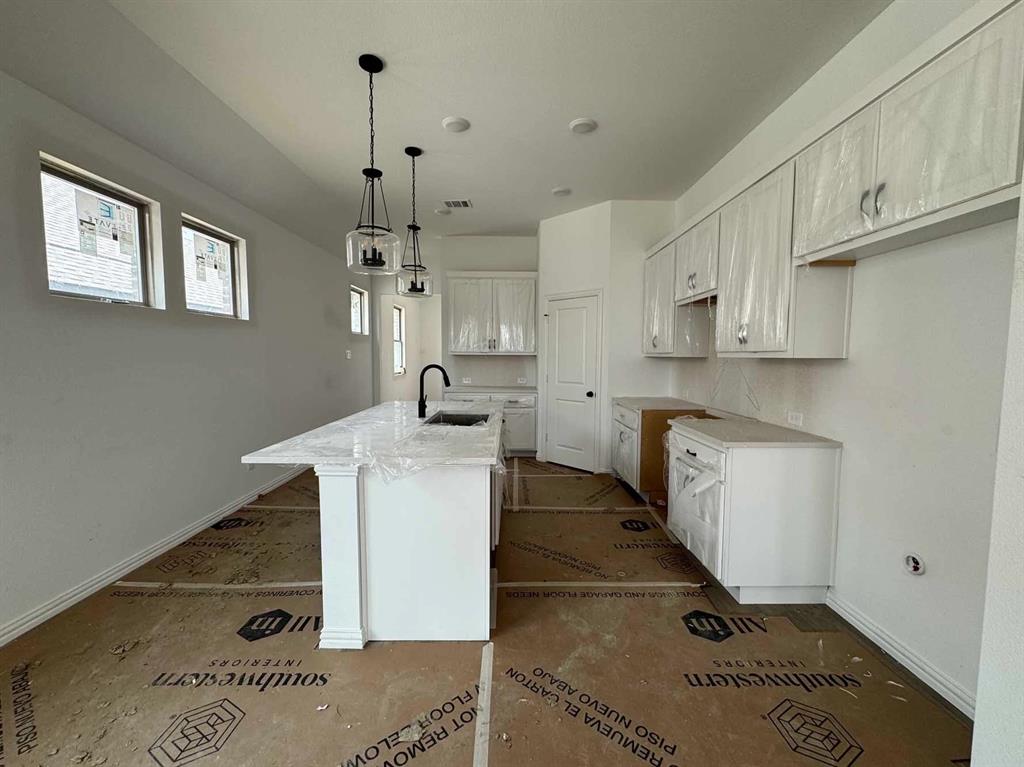 2505 Flaxfield