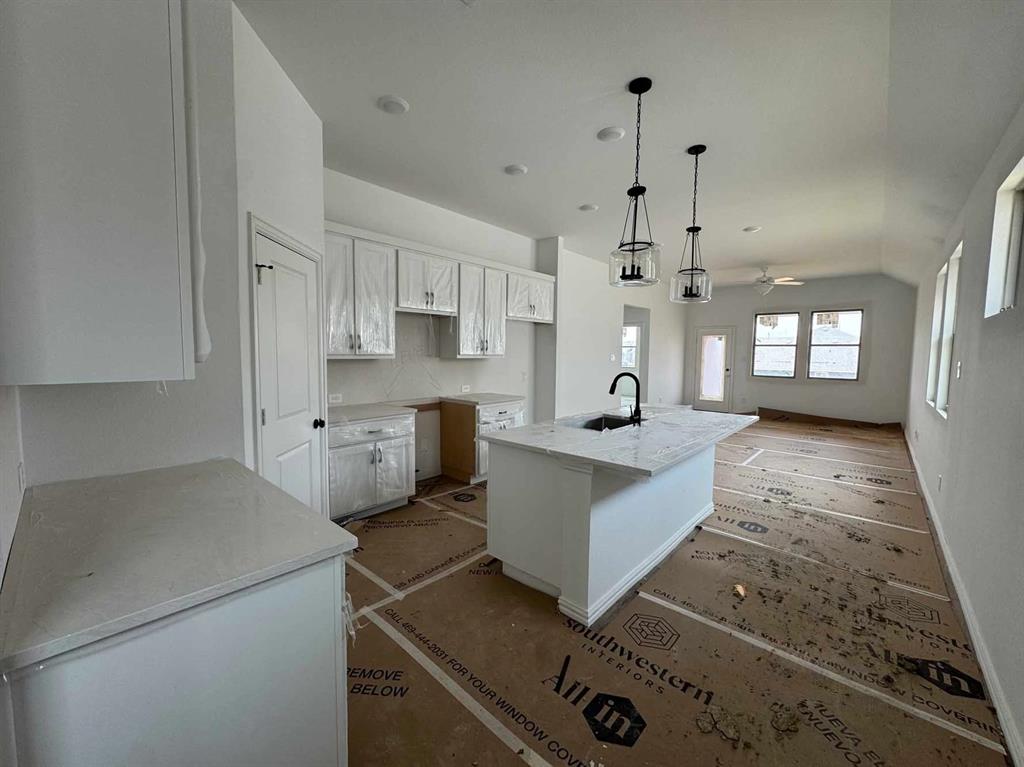 2505 Flaxfield