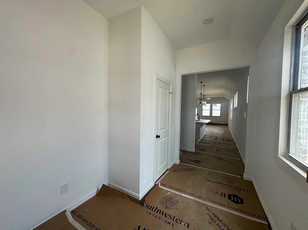 2505 Flaxfield