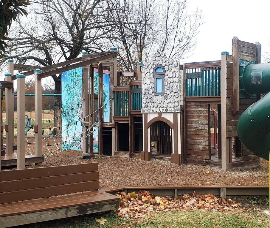 Reich Addn, Block 3, Lot Pt of 2 - Land