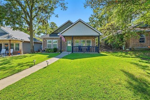908 W Murray Street Denison TX 75020