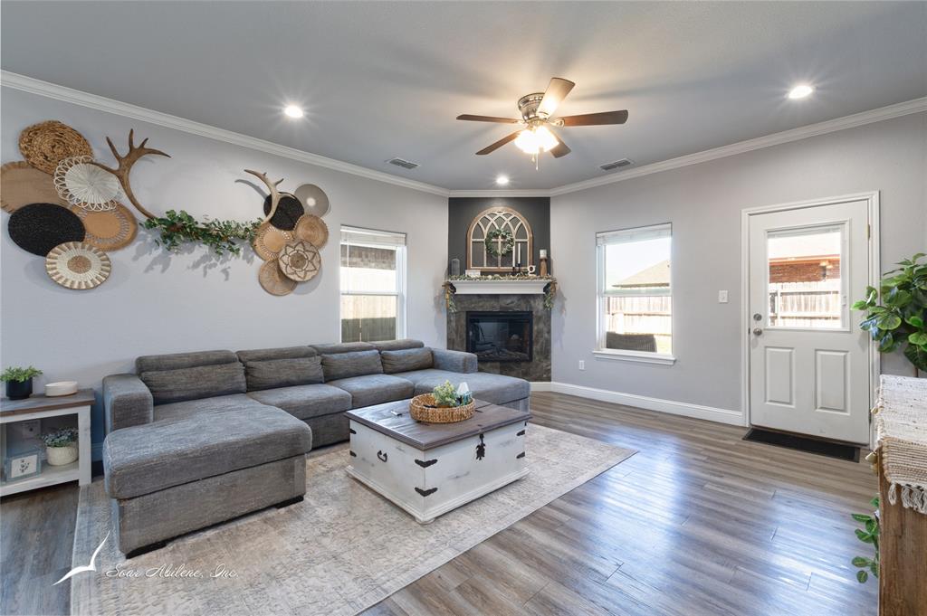 Abilene, Texas 79606, United States, 3 Bedrooms Bedrooms, ,3 BathroomsBathrooms,Residential,Active,91073