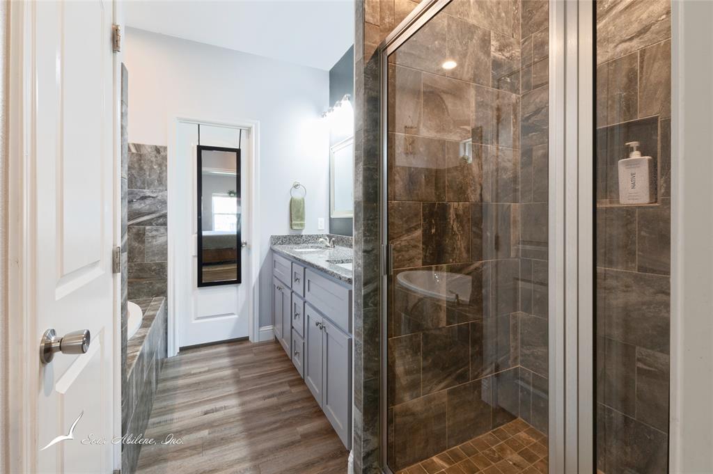 Abilene, Texas 79606, United States, 3 Bedrooms Bedrooms, ,3 BathroomsBathrooms,Residential,Active,91073