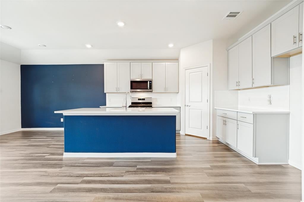 5573 Cypress Willow Bend