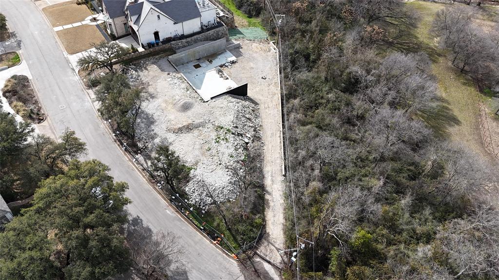 400 Hazelwood Drive W