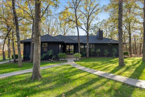 A home in Pottsboro