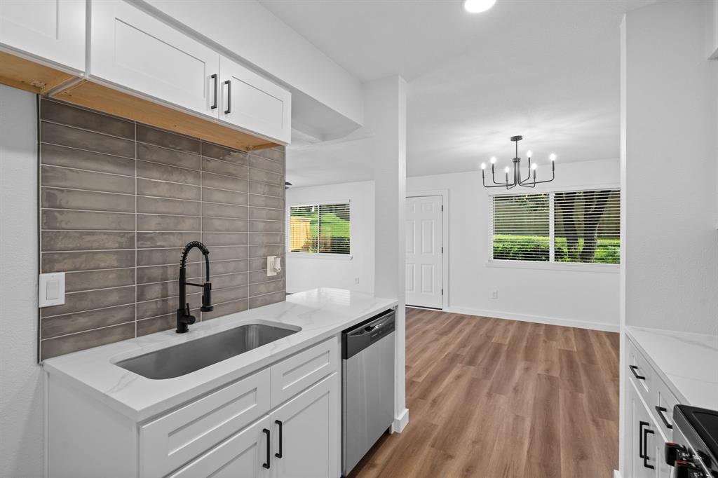 2621 Amherst Court