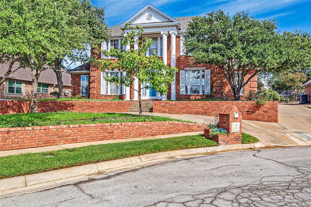 6 Grant Place