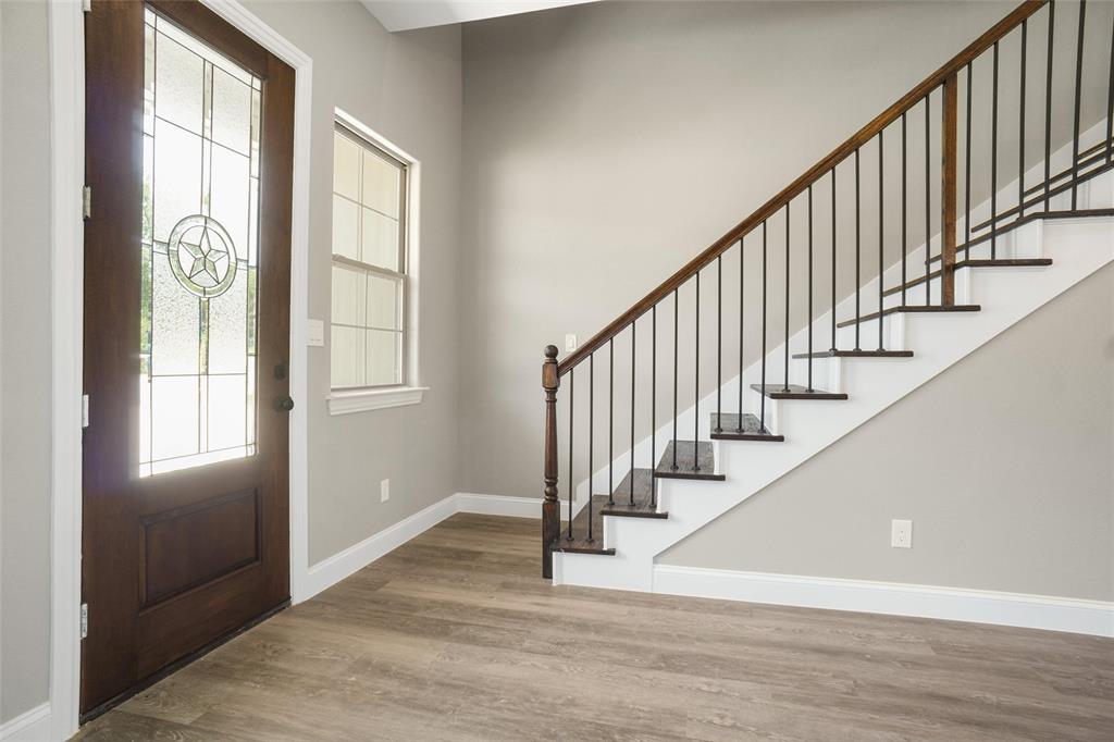 5859 Black Pine Circle