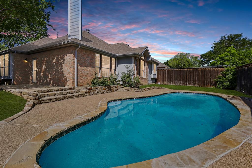 821 Pinnacle Circle