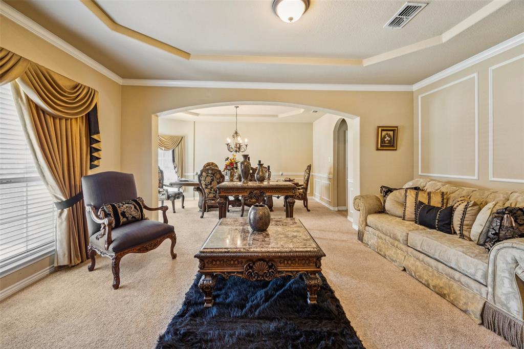 606 Montclaire Drive