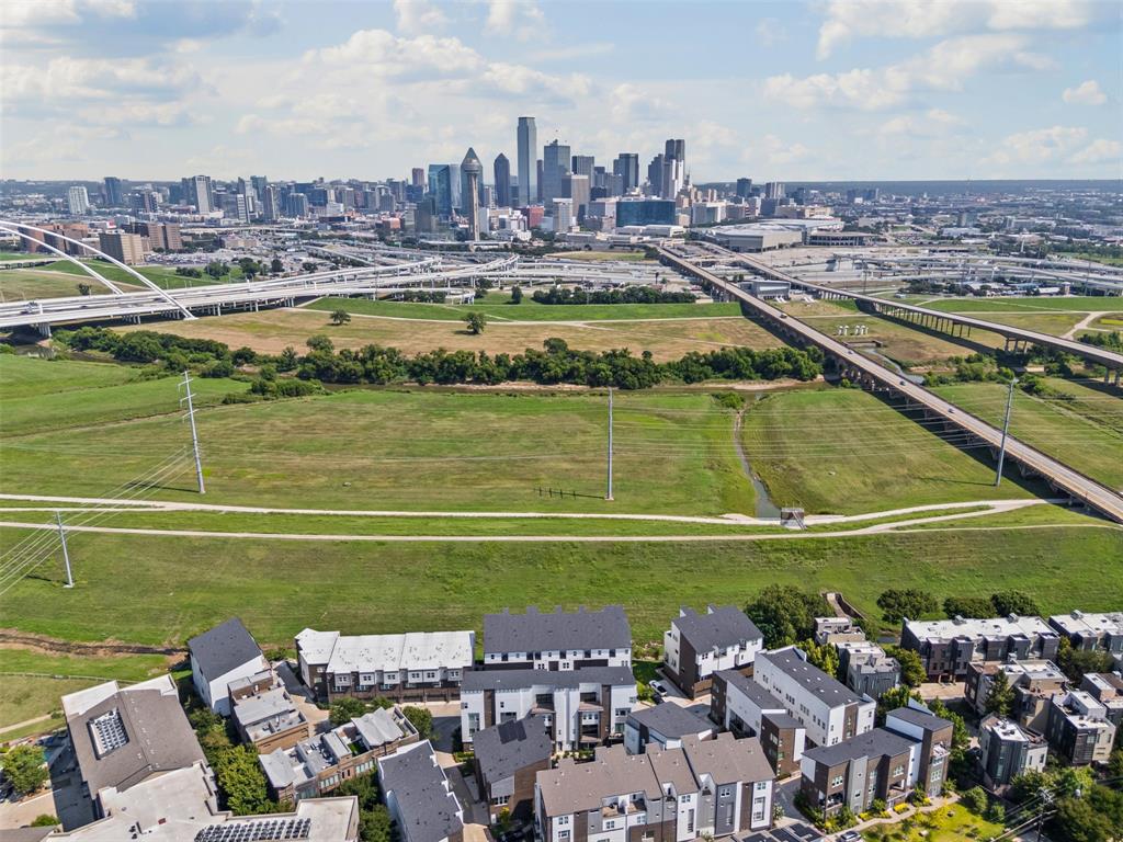 Trinity Twnhms #2 Add - Residential