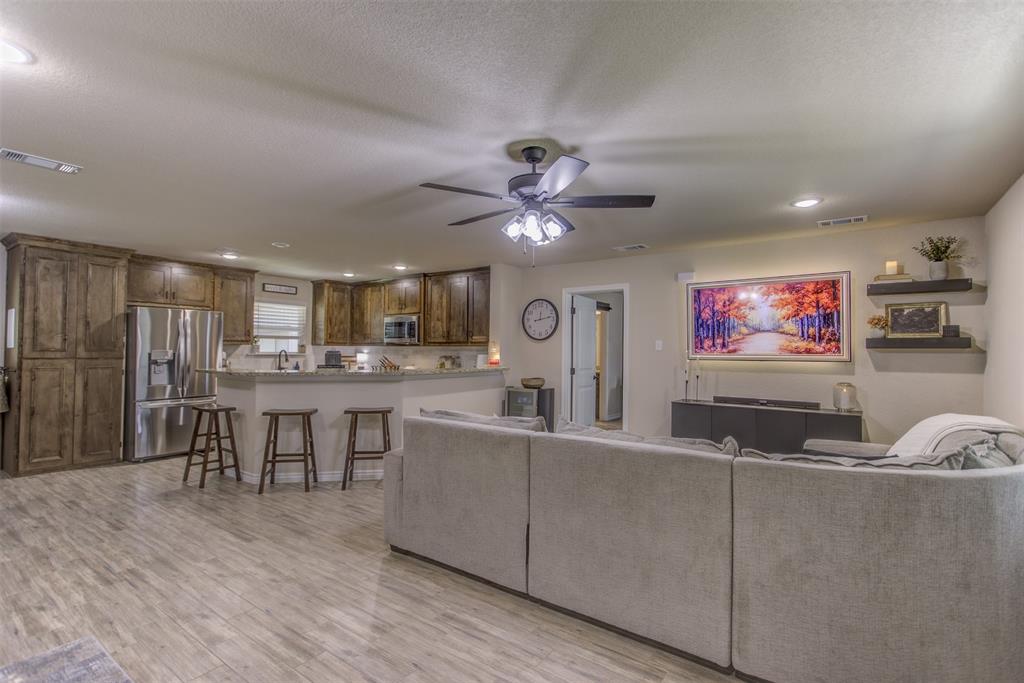 408 Pecan Tree Court