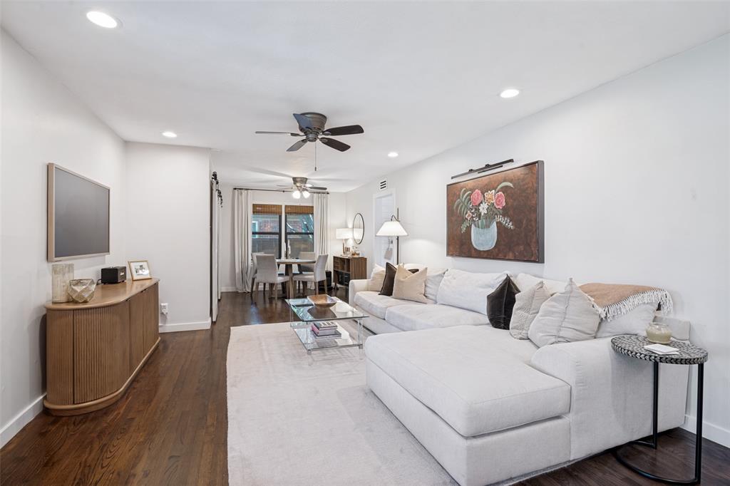 LOCHWOOD REV - Residential