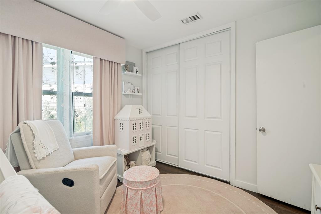 LOCHWOOD REV - Residential