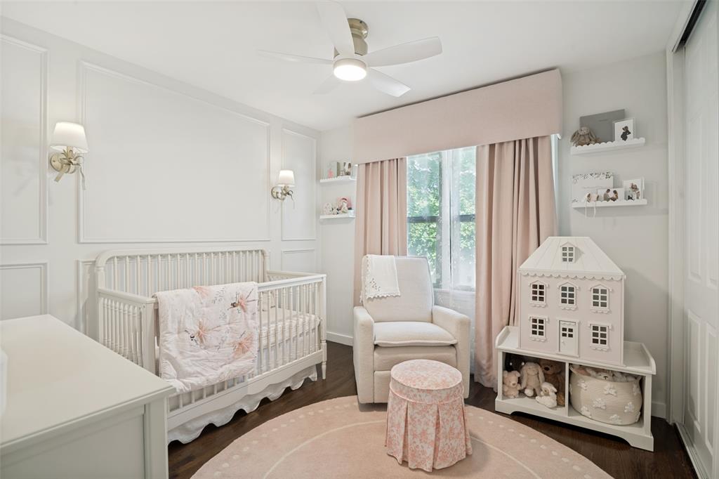 LOCHWOOD REV - Residential