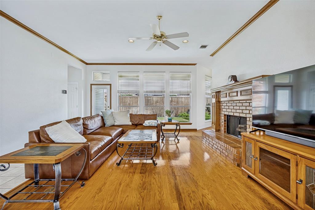 1902 Country Meadow Lane