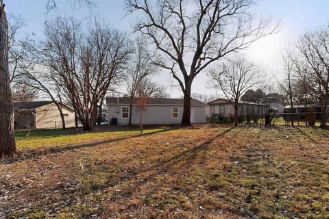 Tiny photo for 928 Hackamore Street, White Settlement, TX 76108 (MLS # 21189694)