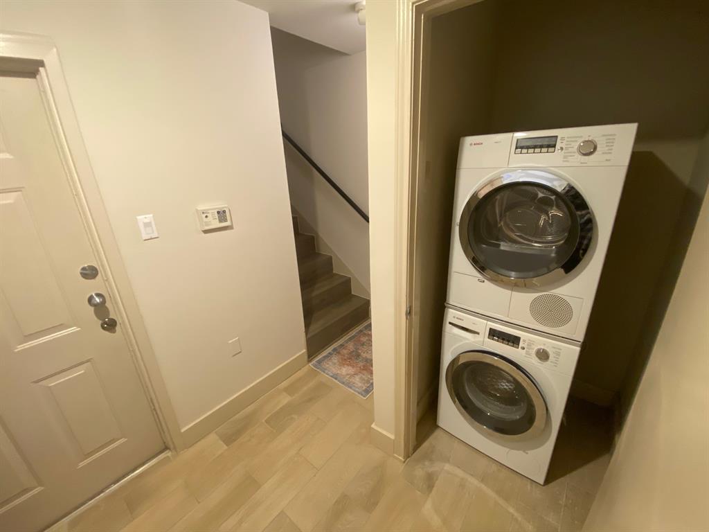 Parkwood Place Condos - Residential