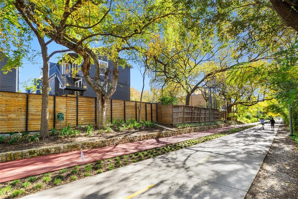 Parkwood Place Condos - Residential