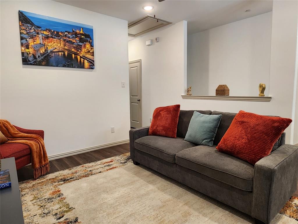 Heritage Village - Residential Lease