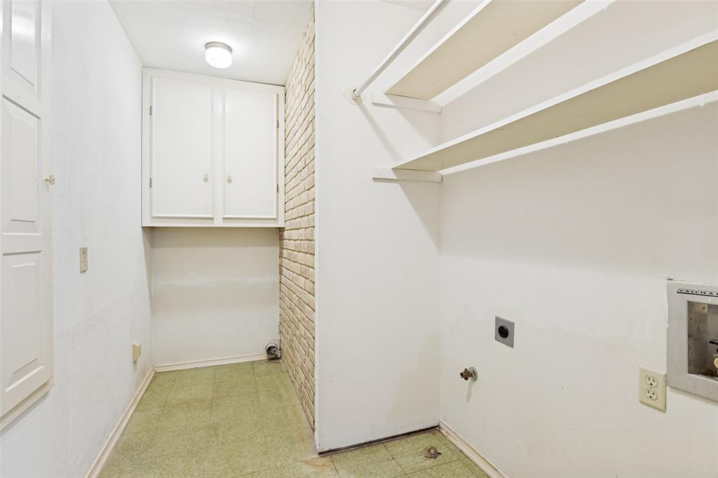 Bartons J D - Residential