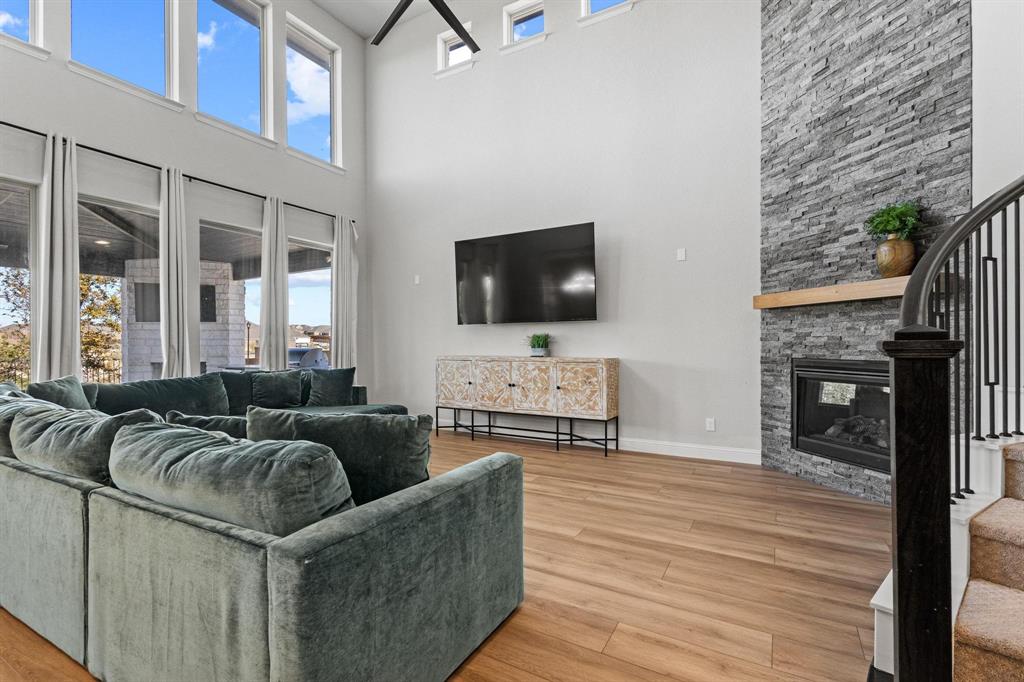 3204 Creek Meadow Drive