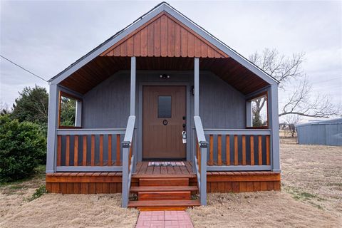 A home in Clyde