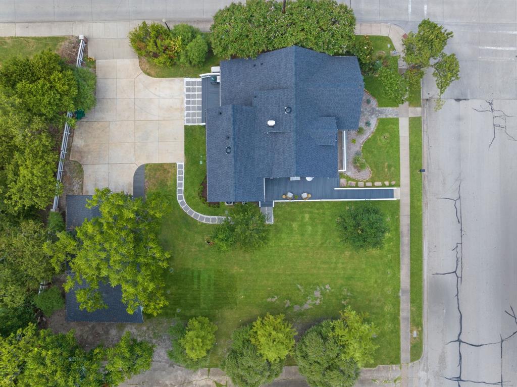 307 N Jackson Avenue