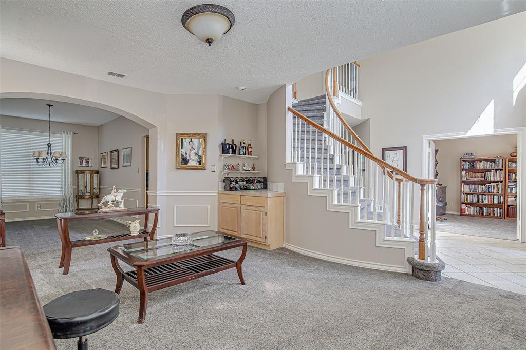 2703 Kingswood Court