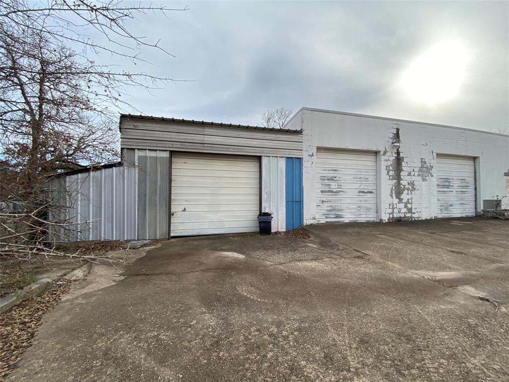 na - Commercial Sale