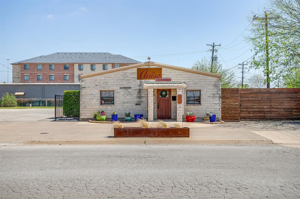 Southtown Plaza - Commercial Sale