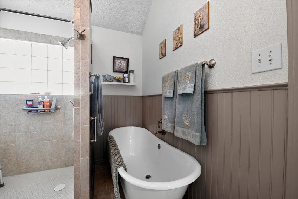 Lake Crest Park Add - Residential