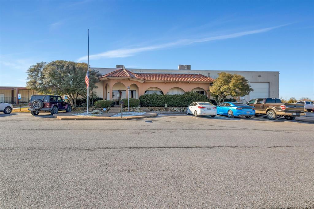 6120 Highway 66