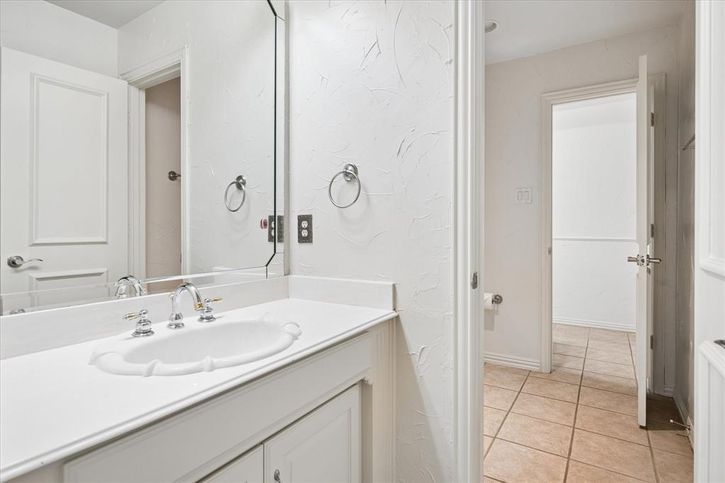Twin Lakes - Residential