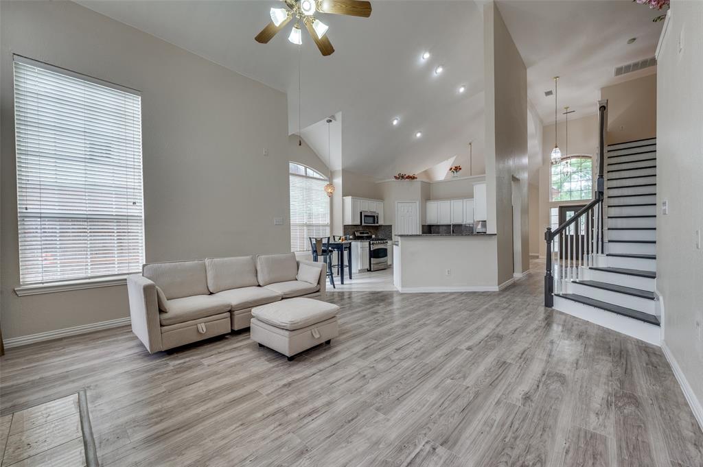 9005 Crown Point Circle