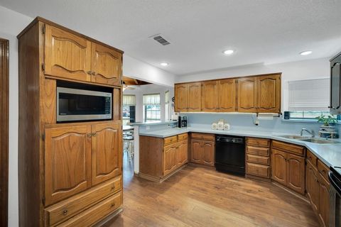 Tiny photo for 1320 Orchard Lane, Ennis, TX 75119 (MLS # 21101519)